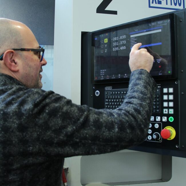 L.a.r.s. srl Officina meccanica produzione stampi a Brescia