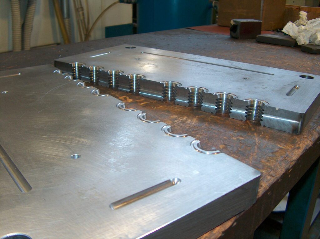 L.a.r.s. srl Officina meccanica produzione stampi a Brescia